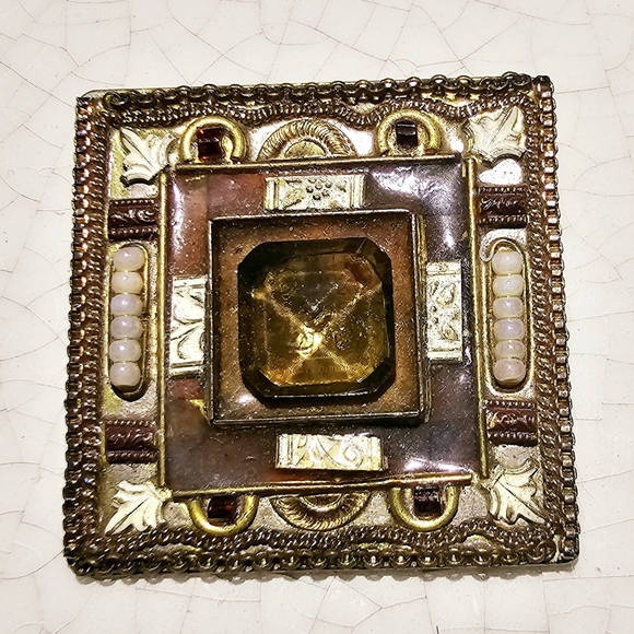 Modern art deco amber stone enameled brown square brooch luxury Egyptian Revival - Picture 5 of 6